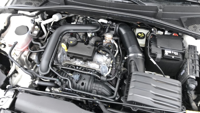 Skoda Fabia 1.0 TSI Ambition 70 kW (95 CV) Vehículo usado en Sevilla Skoda Fabia 1.0 TSI Ambition 70 kW (95 CV) Vehículo usado en Sevilla