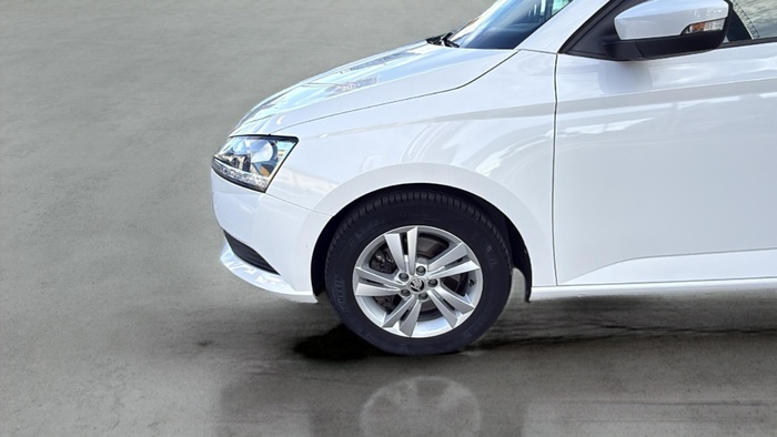 Skoda Fabia 1.0 TSI Ambition Plus 81 kW (110 CV) Vehículo usado en Sevilla Skoda Fabia 1.0 TSI Ambition Plus 81 kW (110 CV) Vehículo usado en Sevilla