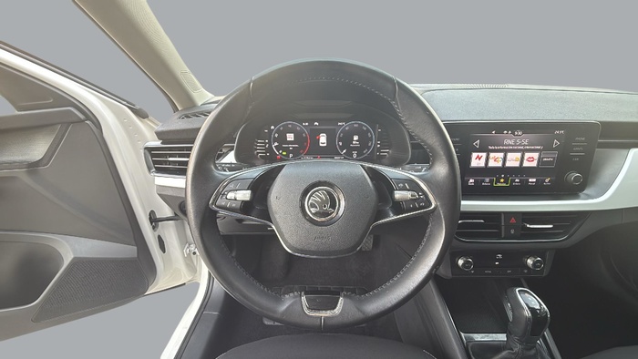 Skoda Kamiq 1.0 TSI Ambition DSG 81 kW (110 CV) Vehículo usado en Sevilla Skoda Kamiq 1.0 TSI Ambition DSG 81 kW (110 CV) Vehículo usado en Sevilla