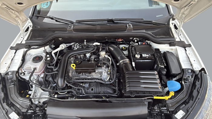 Skoda Kamiq 1.0 TSI Ambition DSG 81 kW (110 CV) Vehículo usado en Sevilla Skoda Kamiq 1.0 TSI Ambition DSG 81 kW (110 CV) Vehículo usado en Sevilla