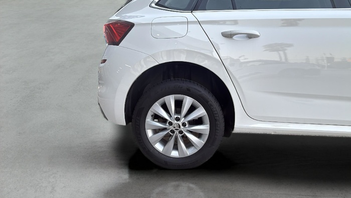 Skoda Kamiq 1.0 TSI Ambition DSG 81 kW (110 CV) Vehículo usado en Sevilla Skoda Kamiq 1.0 TSI Ambition DSG 81 kW (110 CV) Vehículo usado en Sevilla