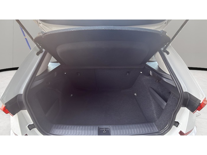 Skoda Kamiq 1.0 TSI Ambition DSG 81 kW (110 CV) Vehículo usado en Sevilla Skoda Kamiq 1.0 TSI Ambition DSG 81 kW (110 CV) Vehículo usado en Sevilla