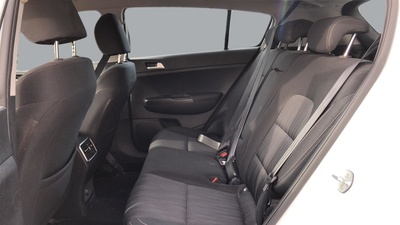 Kia Sportage 1.6 GDi Concept 4x2 97 kW (132 CV) 9 Kia Sportage 1.6 GDi Concept 4x2 97 kW (132 CV) 9