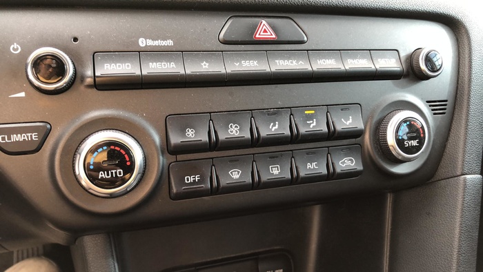 Kia Sportage 1.6 GDi Concept 4x2 97 kW (132 CV) Vehículo usado en Sevilla Kia Sportage 1.6 GDi Concept 4x2 97 kW (132 CV) Vehículo usado en Sevilla