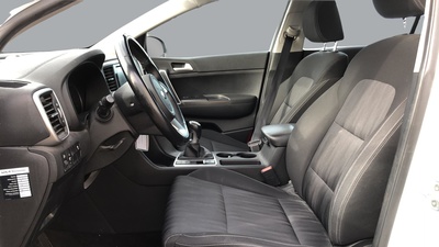 Kia Sportage 1.6 GDi Concept 4x2 97 kW (132 CV) 8 Kia Sportage 1.6 GDi Concept 4x2 97 kW (132 CV) 8