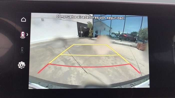 Kia Sportage 1.6 T-GDi Drive 4x2 118 kW (160 CV) Vehículo usado en Sevilla Kia Sportage 1.6 T-GDi Drive 4x2 118 kW (160 CV) Vehículo usado en Sevilla