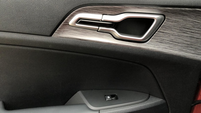 Kia Sportage 1.6 T-GDi Drive 4x2 118 kW (160 CV) Vehículo usado en Sevilla Kia Sportage 1.6 T-GDi Drive 4x2 118 kW (160 CV) Vehículo usado en Sevilla