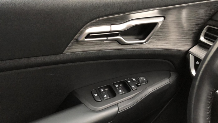 Kia Sportage 1.6 T-GDi Drive 4x2 118 kW (160 CV) Vehículo usado en Sevilla Kia Sportage 1.6 T-GDi Drive 4x2 118 kW (160 CV) Vehículo usado en Sevilla