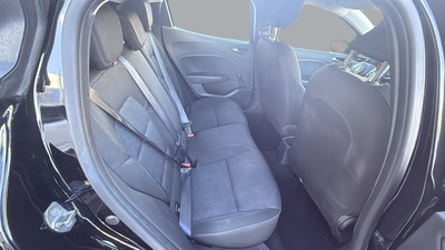 Renault Clio Equilibre TCe 66 kW (90 CV) 14 Renault Clio Equilibre TCe 66 kW (90 CV) 14