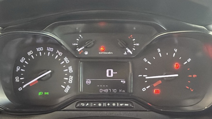 Citroen C3 BlueHDi 100 S&S Live Pack 75 KW (100 CV) Vehículo usado en Sevilla Citroen C3 BlueHDi 100 S&S Live Pack 75 KW (100 CV) Vehículo usado en Sevilla