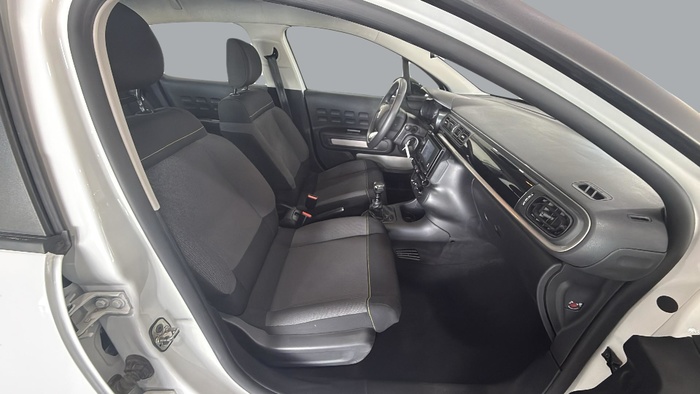 Citroen C3 BlueHDi 100 S&S Live Pack 75 KW (100 CV) Vehículo usado en Sevilla Citroen C3 BlueHDi 100 S&S Live Pack 75 KW (100 CV) Vehículo usado en Sevilla