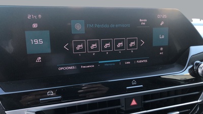 Citroen C4 PureTech 155 S&S Shine EAT8 114 kW (155 CV) 26 Citroen C4 PureTech 155 S&S Shine EAT8 114 kW (155 CV) 26