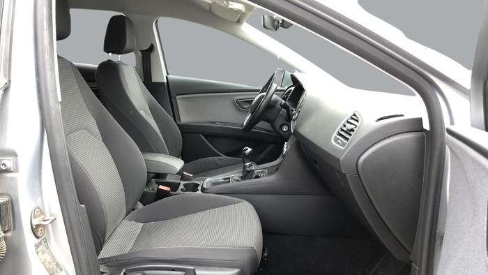 SEAT León ST 1.2 TSI S&S Style 81 kW (110 CV) Vehículo usado en Sevilla SEAT León ST 1.2 TSI S&S Style 81 kW (110 CV) Vehículo usado en Sevilla