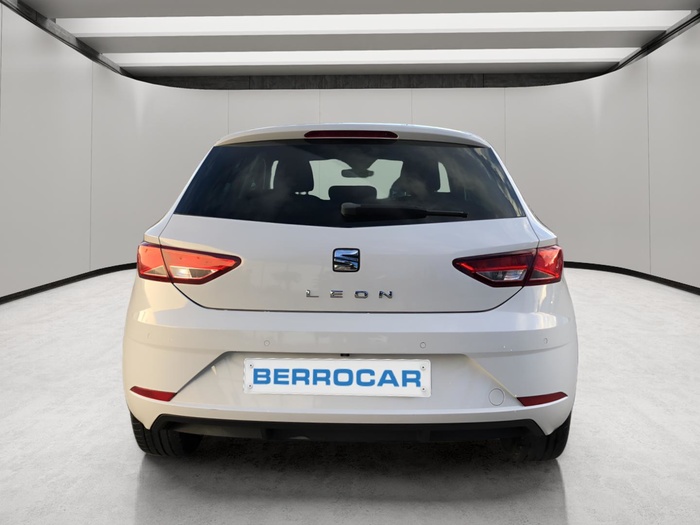 SEAT León 1.6 TDI S&S Style 85 kW (115 CV) Vehículo usado en Sevilla SEAT León 1.6 TDI S&S Style 85 kW (115 CV) Vehículo usado en Sevilla
