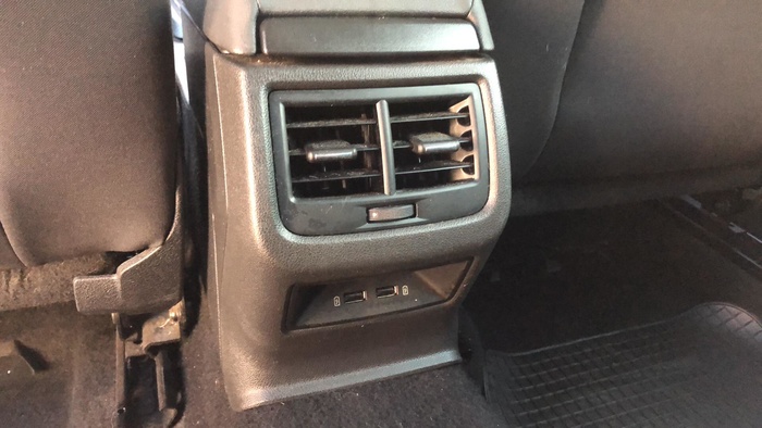 SEAT León 1.6 TDI S&S Style 85 kW (115 CV) Vehículo usado en Sevilla SEAT León 1.6 TDI S&S Style 85 kW (115 CV) Vehículo usado en Sevilla