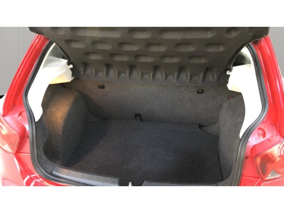 SEAT Ibiza 1.6 TDI Reference 66 kW (90 CV) 12 SEAT Ibiza 1.6 TDI Reference 66 kW (90 CV) 12