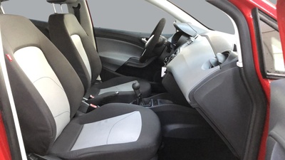 SEAT Ibiza 1.6 TDI Reference 66 kW (90 CV) 13 SEAT Ibiza 1.6 TDI Reference 66 kW (90 CV) 13