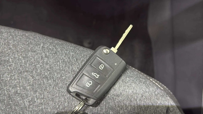 SEAT Arona 1.0 TSI S&S Xperience XS DSG 81 kW (110 CV) Vehículo usado en Sevilla SEAT Arona 1.0 TSI S&S Xperience XS DSG 81 kW (110 CV) Vehículo usado en Sevilla