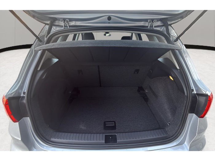 SEAT Arona 1.0 TSI Style XL 85 kW (115 CV) Vehículo usado en Sevilla SEAT Arona 1.0 TSI Style XL 85 kW (115 CV) Vehículo usado en Sevilla