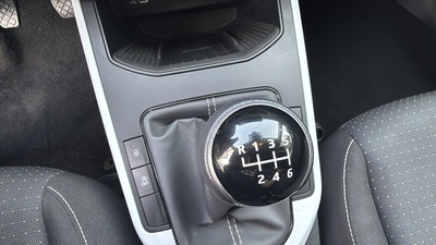 SEAT Arona 1.0 TSI Style XL 85 kW (115 CV) 28 SEAT Arona 1.0 TSI Style XL 85 kW (115 CV) 28