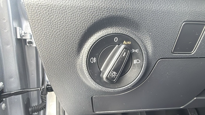 SEAT Arona 1.0 TSI Style XL 85 kW (115 CV) Vehículo usado en Sevilla SEAT Arona 1.0 TSI Style XL 85 kW (115 CV) Vehículo usado en Sevilla