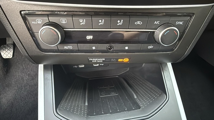 SEAT Arona 1.0 TSI Style XL 85 kW (115 CV) Vehículo usado en Sevilla SEAT Arona 1.0 TSI Style XL 85 kW (115 CV) Vehículo usado en Sevilla