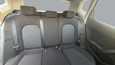 SEAT Arona 1.0 TSI Style XL 85 kW (115 CV) 14 SEAT Arona 1.0 TSI Style XL 85 kW (115 CV) 14