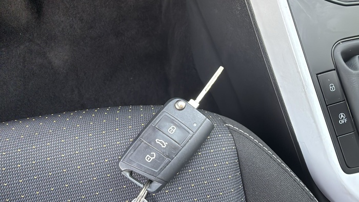 SEAT Arona 1.0 TSI Style XL 85 kW (115 CV) Vehículo usado en Sevilla SEAT Arona 1.0 TSI Style XL 85 kW (115 CV) Vehículo usado en Sevilla