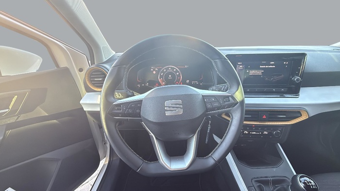 SEAT Arona 1.0 TSI Style Special Edition 85 kW (115 CV) Vehículo usado en Sevilla SEAT Arona 1.0 TSI Style Special Edition 85 kW (115 CV) Vehículo usado en Sevilla