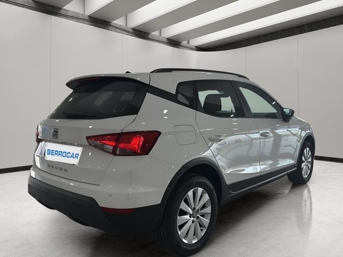 SEAT Arona 1.0 TSI Style Ecomotive 70 kW (95 CV) Vehículo usado en Sevilla SEAT Arona 1.0 TSI Style Ecomotive 70 kW (95 CV) Vehículo usado en Sevilla