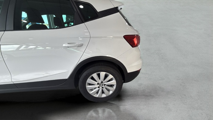 SEAT Arona 1.0 TSI Style Ecomotive 70 kW (95 CV) Vehículo usado en Sevilla SEAT Arona 1.0 TSI Style Ecomotive 70 kW (95 CV) Vehículo usado en Sevilla