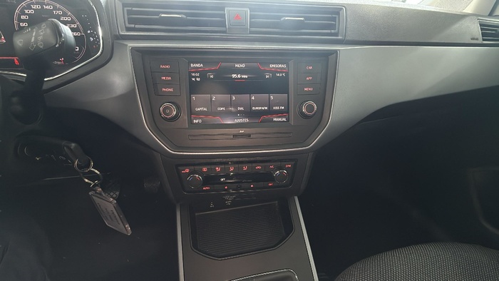 SEAT Arona 1.0 TSI Style Ecomotive 70 kW (95 CV) Vehículo usado en Sevilla SEAT Arona 1.0 TSI Style Ecomotive 70 kW (95 CV) Vehículo usado en Sevilla