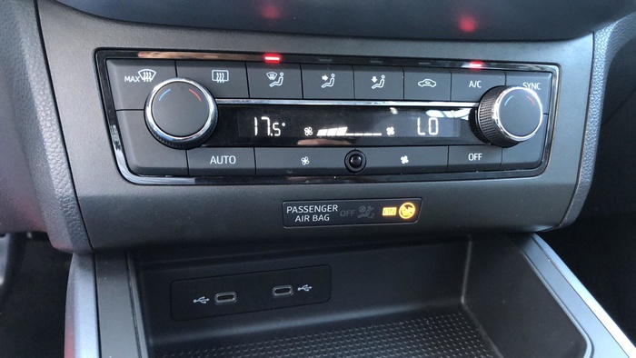 SEAT Arona 1.0 TSI Style Go2 81 kW (110 CV) Vehículo usado en Sevilla SEAT Arona 1.0 TSI Style Go2 81 kW (110 CV) Vehículo usado en Sevilla