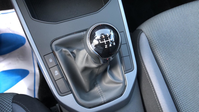 SEAT Arona 1.0 TSI Style Go2 81 kW (110 CV) Vehículo usado en Sevilla SEAT Arona 1.0 TSI Style Go2 81 kW (110 CV) Vehículo usado en Sevilla