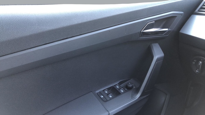 SEAT Arona 1.0 TSI Style Go2 81 kW (110 CV) Vehículo usado en Sevilla SEAT Arona 1.0 TSI Style Go2 81 kW (110 CV) Vehículo usado en Sevilla