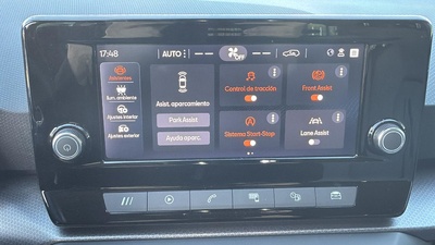 SEAT León ST 1.5 eTSI Style Special Edition Vision DSG 110 kW (150 CV) 32 SEAT León ST 1.5 eTSI Style Special Edition Vision DSG 110 kW (150 CV) 32