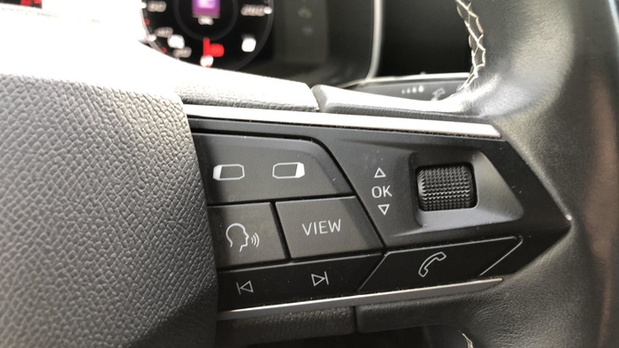 SEAT León 2.0 TDI S&S Style Go 85 kW (115 CV) Vehículo usado en Sevilla SEAT León 2.0 TDI S&S Style Go 85 kW (115 CV) Vehículo usado en Sevilla