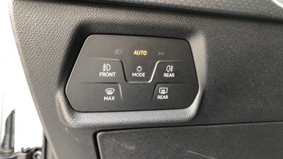 SEAT León 2.0 TDI S&S Style Go 85 kW (115 CV) 15 SEAT León 2.0 TDI S&S Style Go 85 kW (115 CV) 15