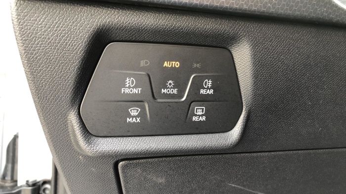 SEAT León 2.0 TDI S&S Style Go 85 kW (115 CV) Vehículo usado en Sevilla SEAT León 2.0 TDI S&S Style Go 85 kW (115 CV) Vehículo usado en Sevilla