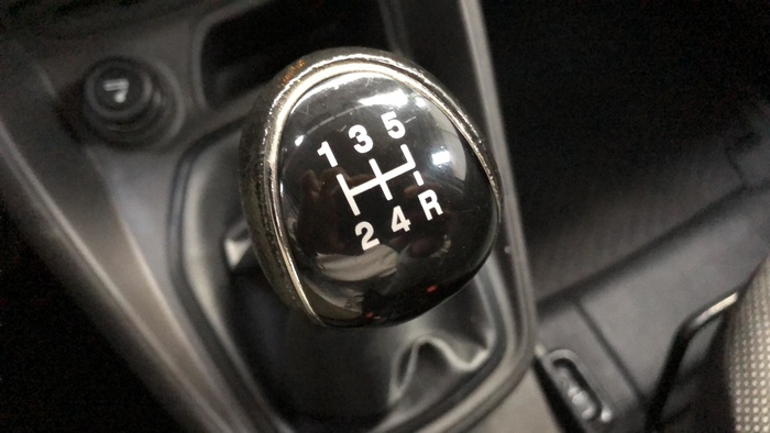 Ford Transit Courier Furgon 1.5 TDCI Ambiente 56 kW (75 CV) Vehículo usado en Sevilla Ford Transit Courier Furgon 1.5 TDCI Ambiente 56 kW (75 CV) Vehículo usado en Sevilla