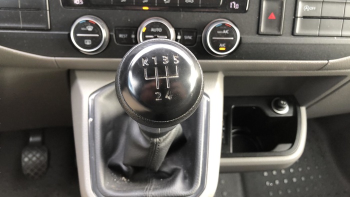 Volkswagen Caravelle Origin Batalla Corta 2.0 TDI BMT 81 kW (110 CV) Vehículo usado en Sevilla Volkswagen Caravelle Origin Batalla Corta 2.0 TDI BMT 81 kW (110 CV) Vehículo usado en Sevilla