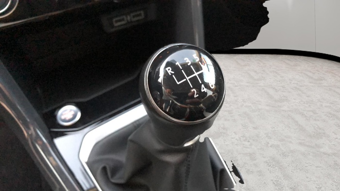 Volkswagen T-Roc Sport 1.5 TSI 110 kW (150 CV) Vehículo usado en Sevilla Volkswagen T-Roc Sport 1.5 TSI 110 kW (150 CV) Vehículo usado en Sevilla