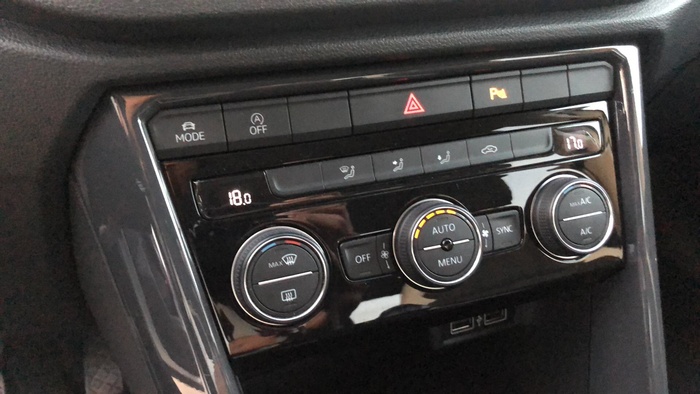 Volkswagen T-Roc Sport 1.5 TSI 110 kW (150 CV) Vehículo usado en Sevilla Volkswagen T-Roc Sport 1.5 TSI 110 kW (150 CV) Vehículo usado en Sevilla