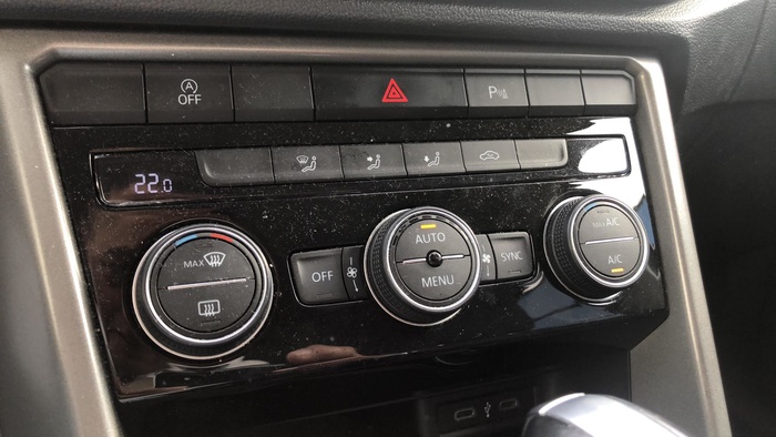 Volkswagen T-Roc Advance 2.0 TDI 110 kW (150 CV) DSG Vehículo usado en Sevilla Volkswagen T-Roc Advance 2.0 TDI 110 kW (150 CV) DSG Vehículo usado en Sevilla