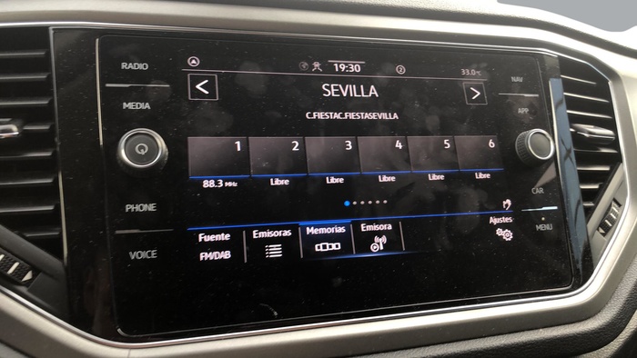 Volkswagen T-Roc Advance 2.0 TDI 110 kW (150 CV) DSG Vehículo usado en Sevilla Volkswagen T-Roc Advance 2.0 TDI 110 kW (150 CV) DSG Vehículo usado en Sevilla