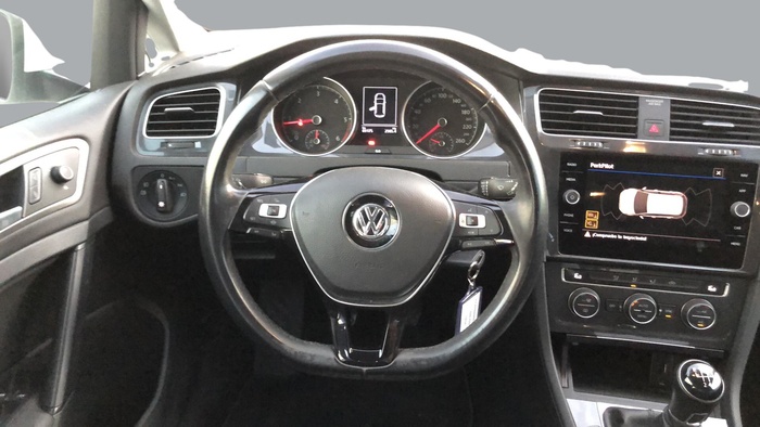 Volkswagen Golf Ready2Go 1.6 TDI 85 kW (115 CV) Vehículo usado en Sevilla Volkswagen Golf Ready2Go 1.6 TDI 85 kW (115 CV) Vehículo usado en Sevilla