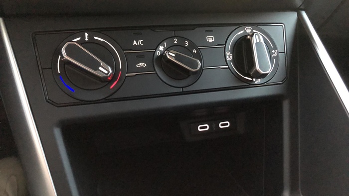 Volkswagen Polo Life 1.0 TSI 70 kW (95 CV) Vehículo usado en Sevilla Volkswagen Polo Life 1.0 TSI 70 kW (95 CV) Vehículo usado en Sevilla