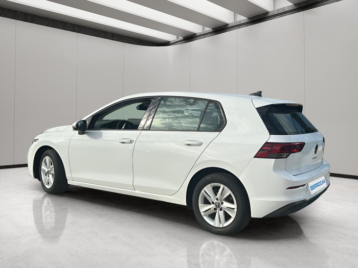 Volkswagen Golf 2.0 TDI 85 kW (115 CV) Vehículo usado en Sevilla Volkswagen Golf 2.0 TDI 85 kW (115 CV) Vehículo usado en Sevilla