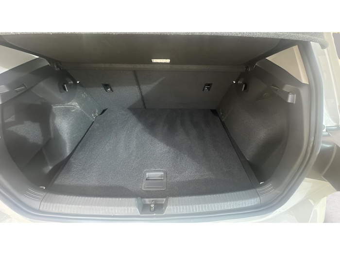 Volkswagen Golf 2.0 TDI 85 kW (115 CV) Vehículo usado en Sevilla Volkswagen Golf 2.0 TDI 85 kW (115 CV) Vehículo usado en Sevilla