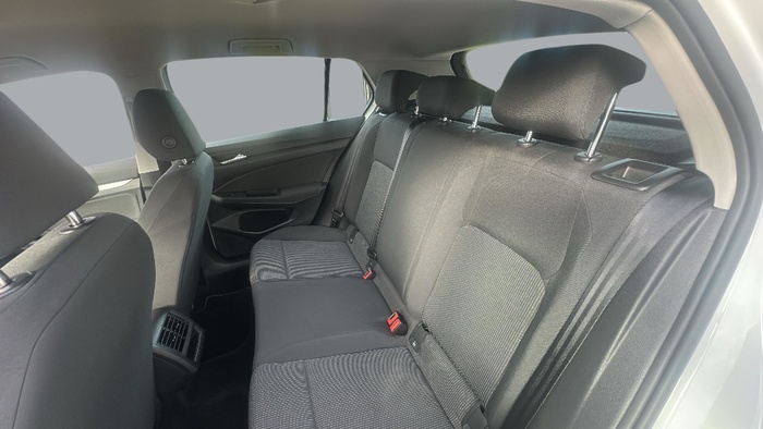 Volkswagen Golf 2.0 TDI 85 kW (115 CV) Vehículo usado en Sevilla Volkswagen Golf 2.0 TDI 85 kW (115 CV) Vehículo usado en Sevilla